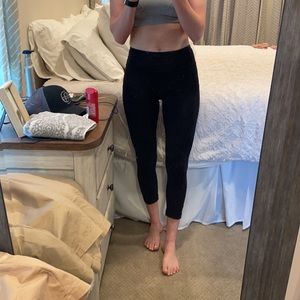 Lululemon Run On Crop